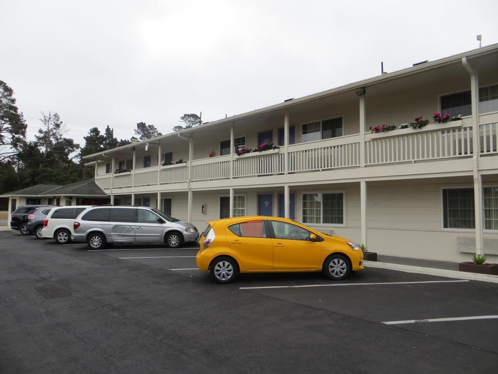 Fisherman'S Cove Inn Монтерей Екстериор снимка